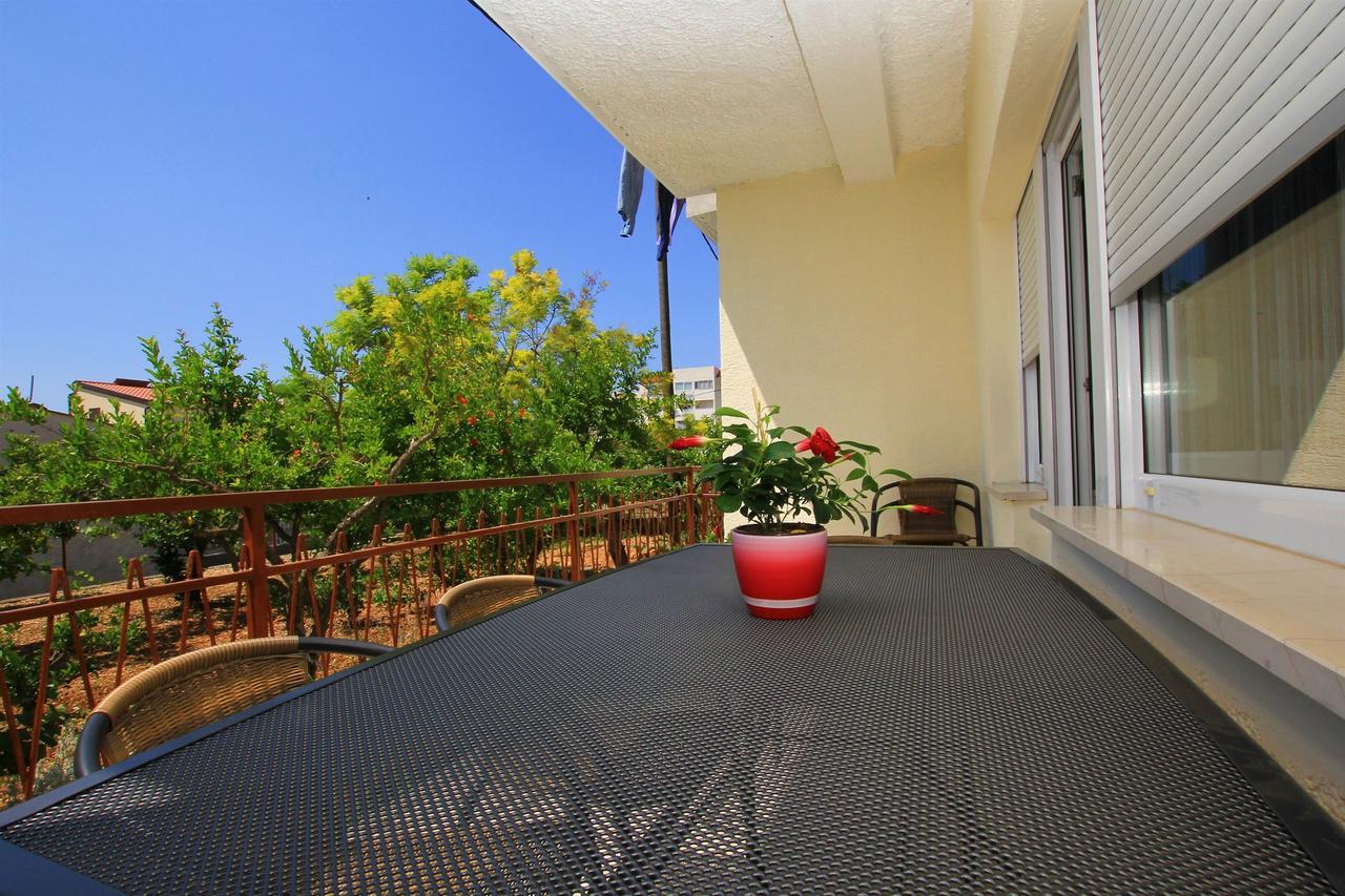 Apartment Anica Трогир Екстериор снимка
