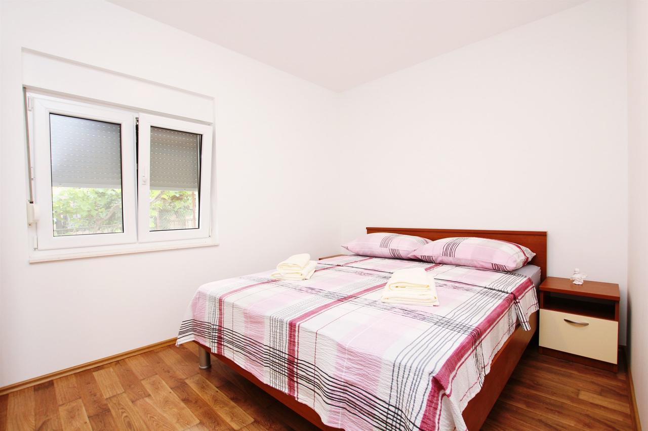 Apartment Anica Трогир Екстериор снимка