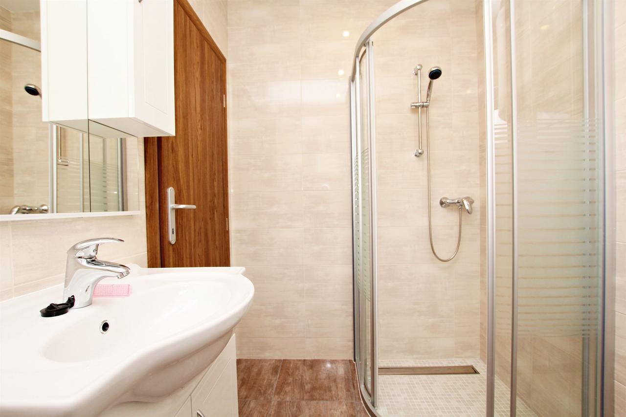 Apartment Anica Трогир Екстериор снимка