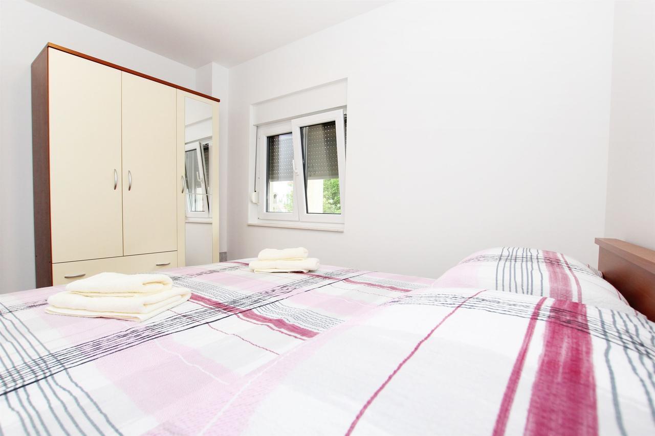 Apartment Anica Трогир Екстериор снимка