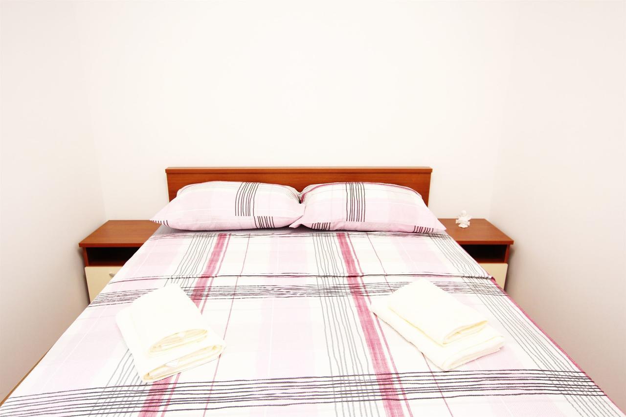 Apartment Anica Трогир Екстериор снимка